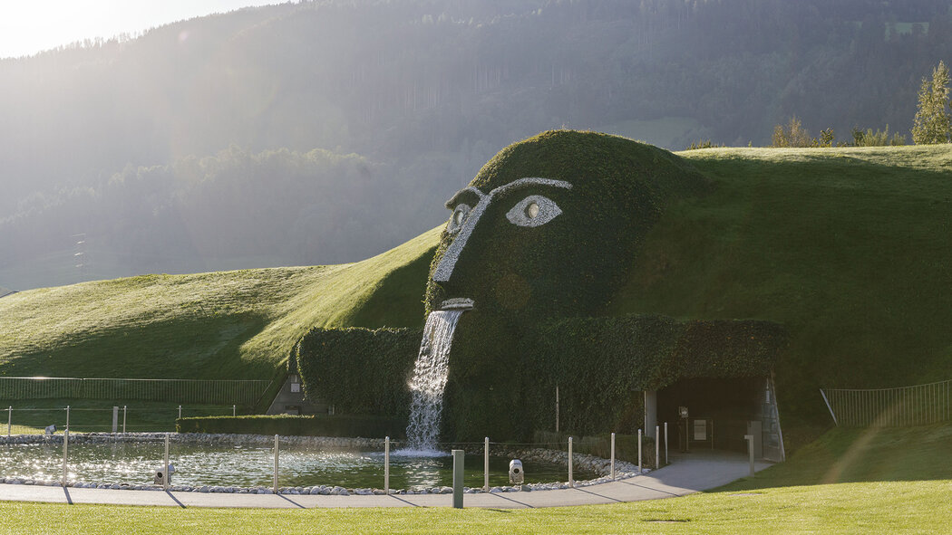 wattens swarovski kristallwelten tirol werbung schels sebastian